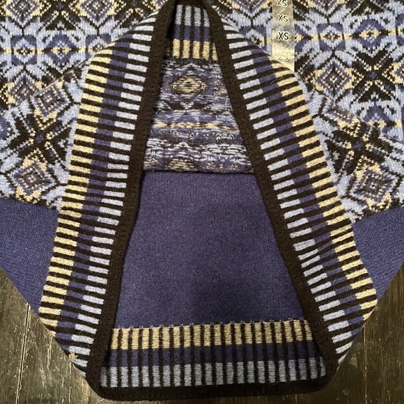 NWT New w/ Tag Men's UniqloxJW Anderson Blue Abstract Print Turtleneck Sweater - Picture 6 of 13